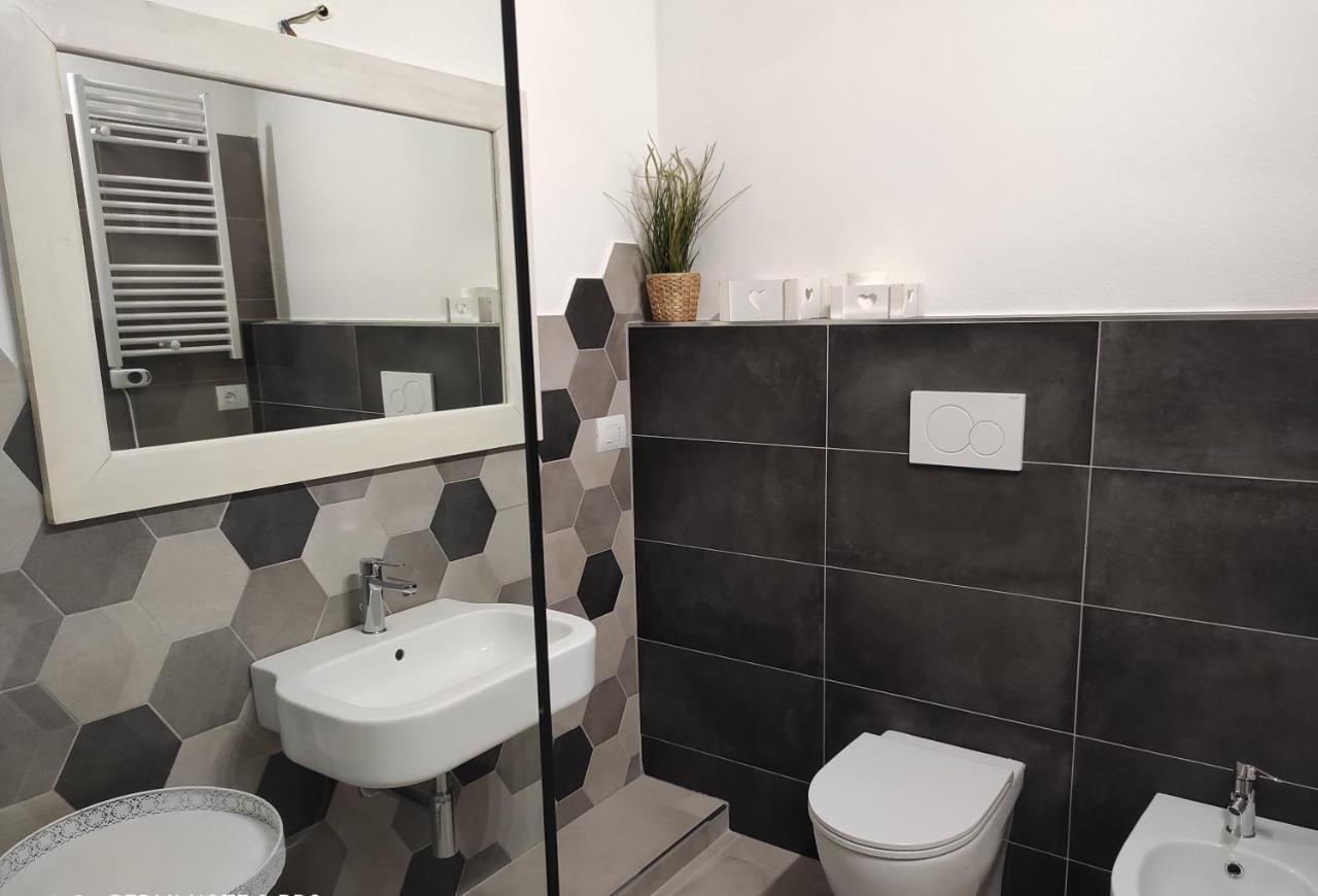 New Home - Appartamento In Centro Storico Cagliari Buitenkant foto
